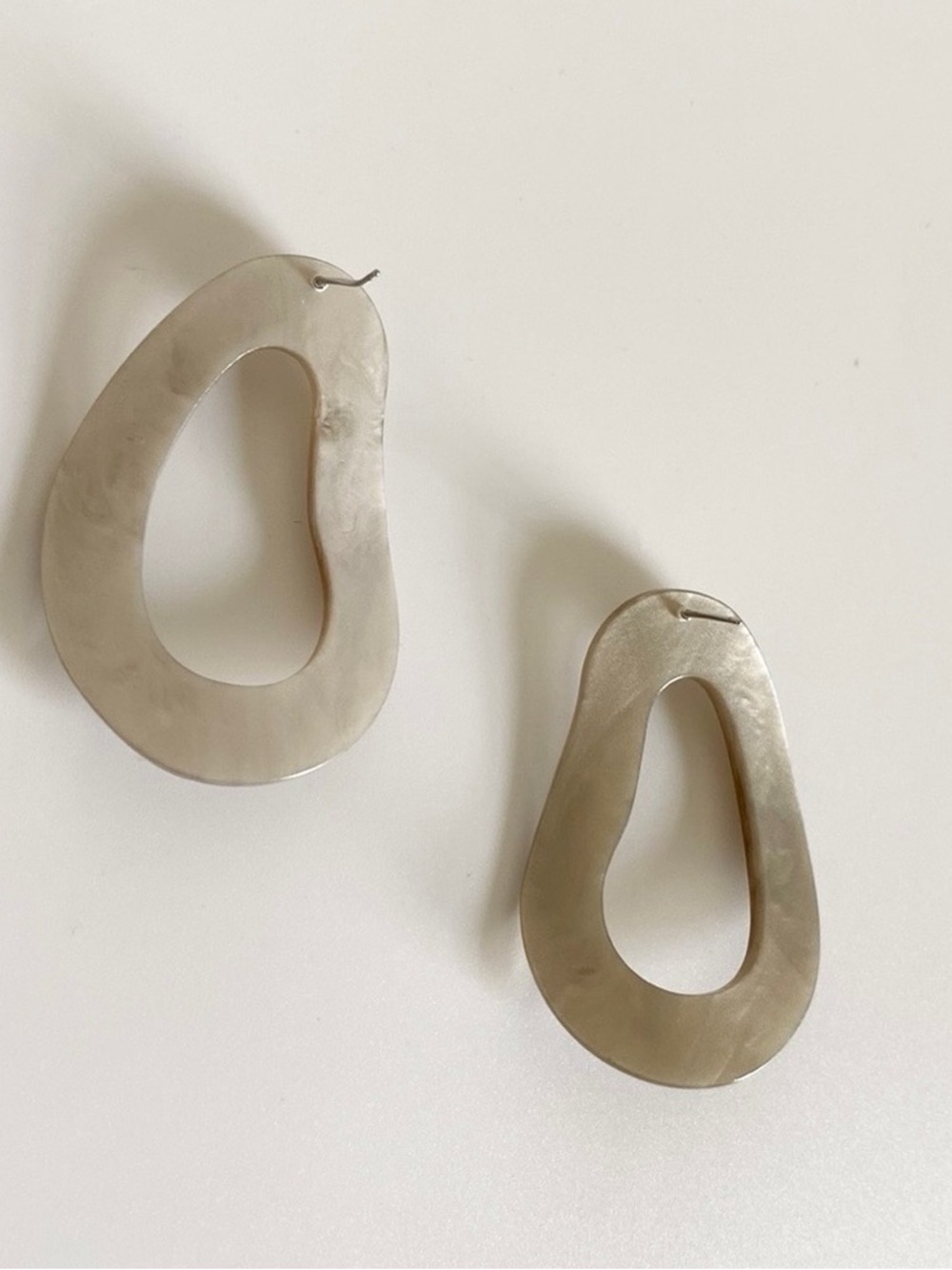 Neutral Marbled Teardrop Hoop Earrings - Women Jewelry